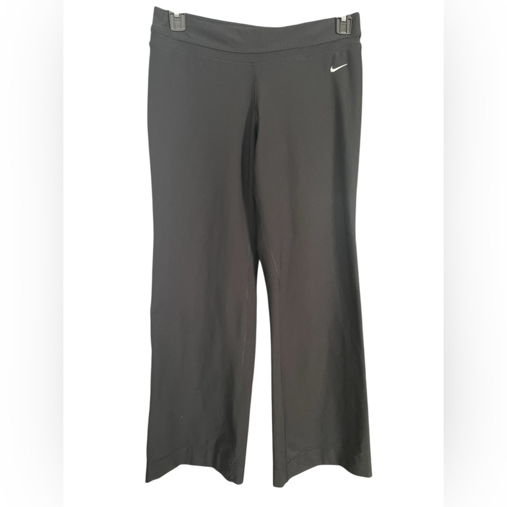 Nike Women’s Size Large Black flare yoga,athletic pants,performance,Dri-Fit,logo